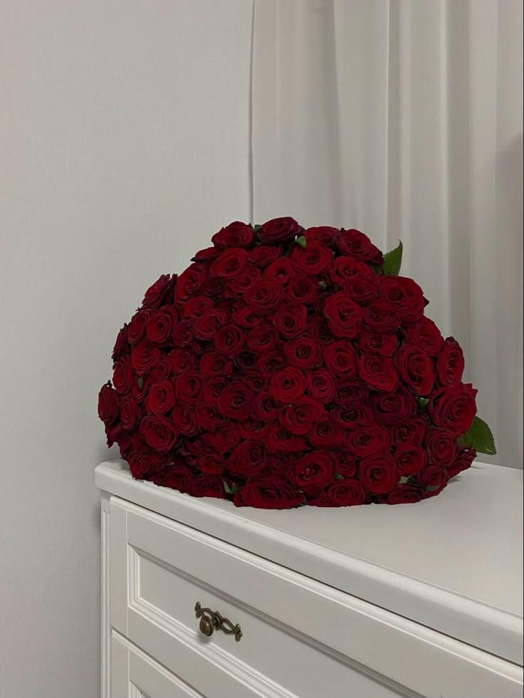 SketchModulePixel workshop space where corporate flower arrangements are designed and prepared for business delivery